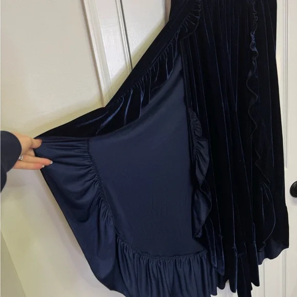 Elegant Navy Wide-Leg Pants - Picture 6 of 9